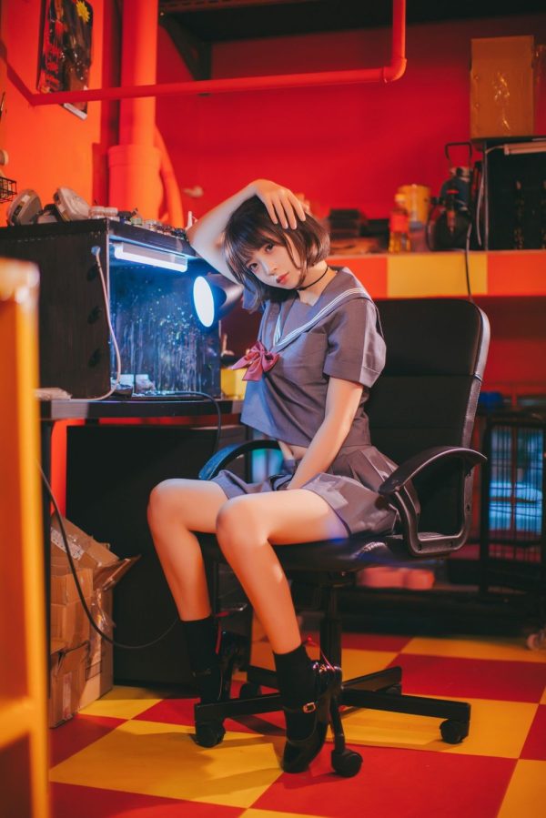 No.004-被囚禁的少女 [44P]-慕色阁