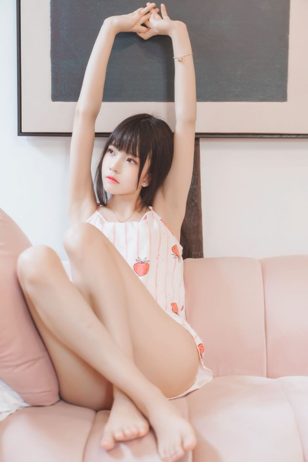 No.144-甜甜×4 – 唇边小草莓 [13P]-慕色阁