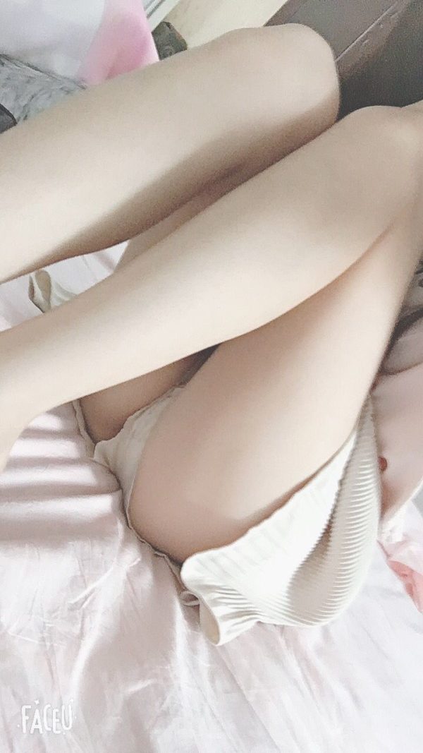 No.009-裸足福利 [10P 1V]-慕色阁