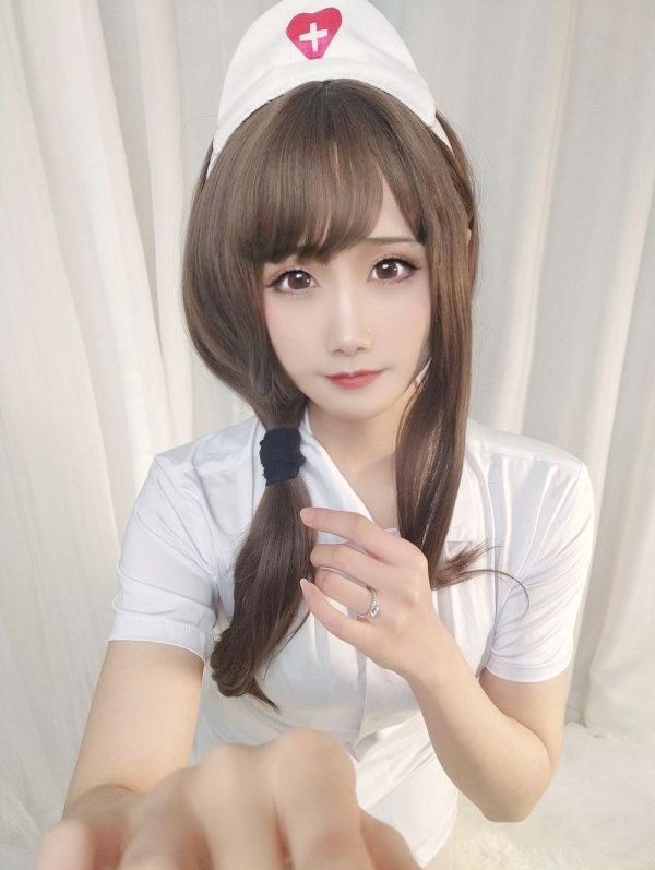 No.024-圣诞自拍合辑 – 01护士人妻 [12P]-慕色阁