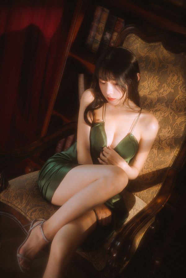 No.046-杨枝甘露 绿色连衣裙 [45P 1V]-慕色阁