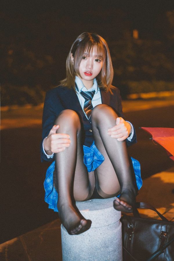 No.019-深夜公园JK [35P]-慕色阁