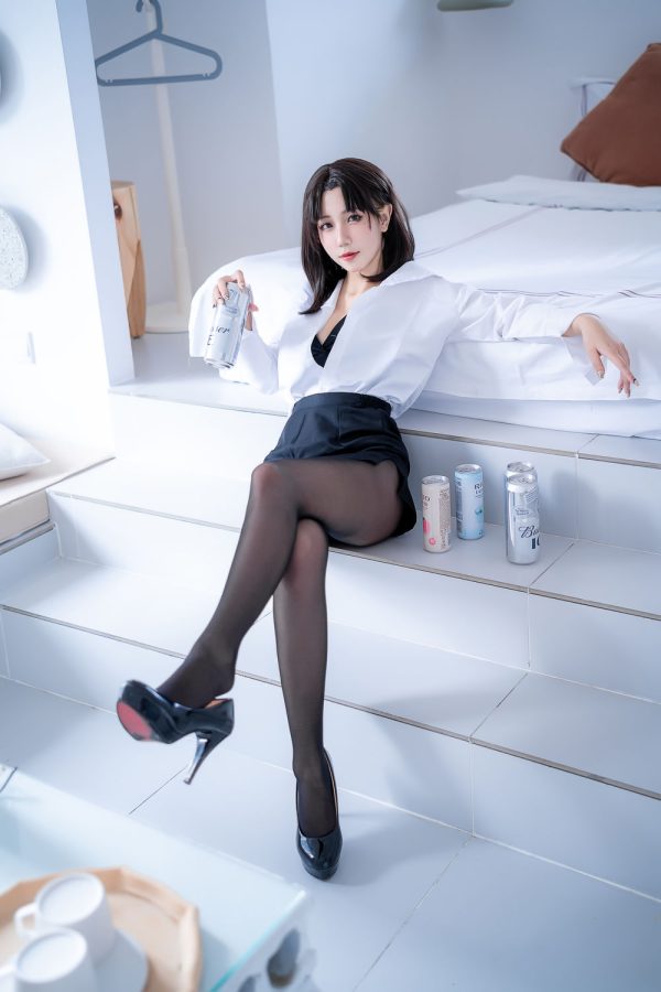 No.012-OL黑丝 [35P]-慕色阁
