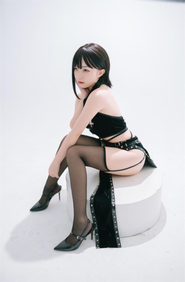 No.037 – 吊带袜修女 [71P]-慕色阁