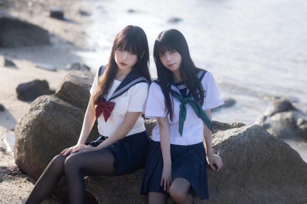 No.042 – 水手服百合黑丝 (&三無人型) [51P 1V]-慕色阁
