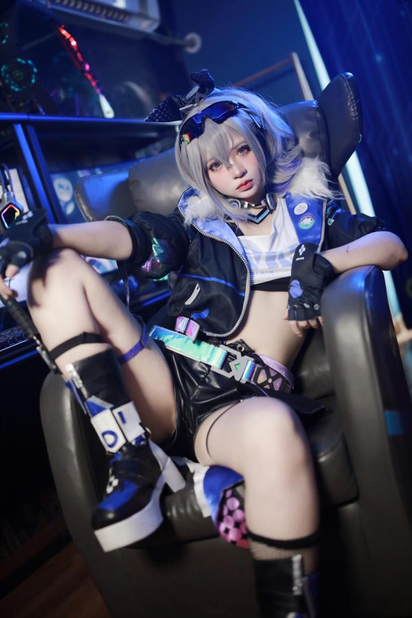 No.125 – 少女衣橱 银狼 [37P]-慕色阁