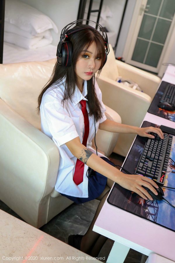[XiuRen秀人网] No.2461 Emily顾奈奈-慕色阁